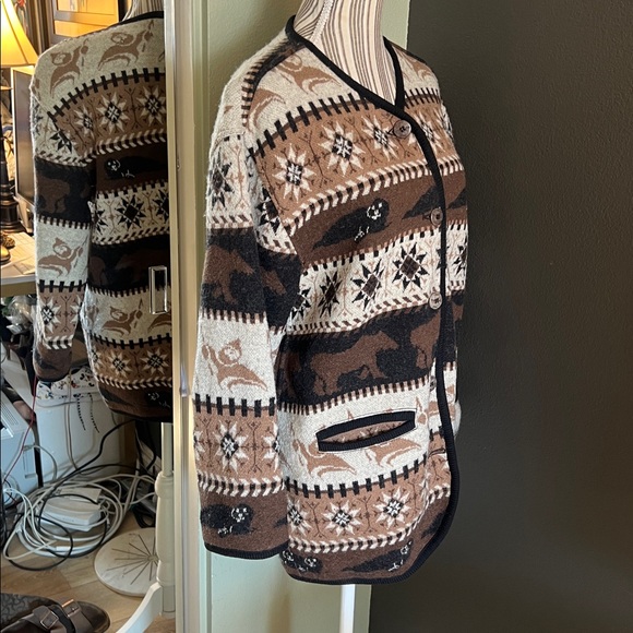 🛑 1 hour sale. Tundra Canada, Button-Up Knit Sweater, Nature Pattern - Size S - Picture 2 of 9